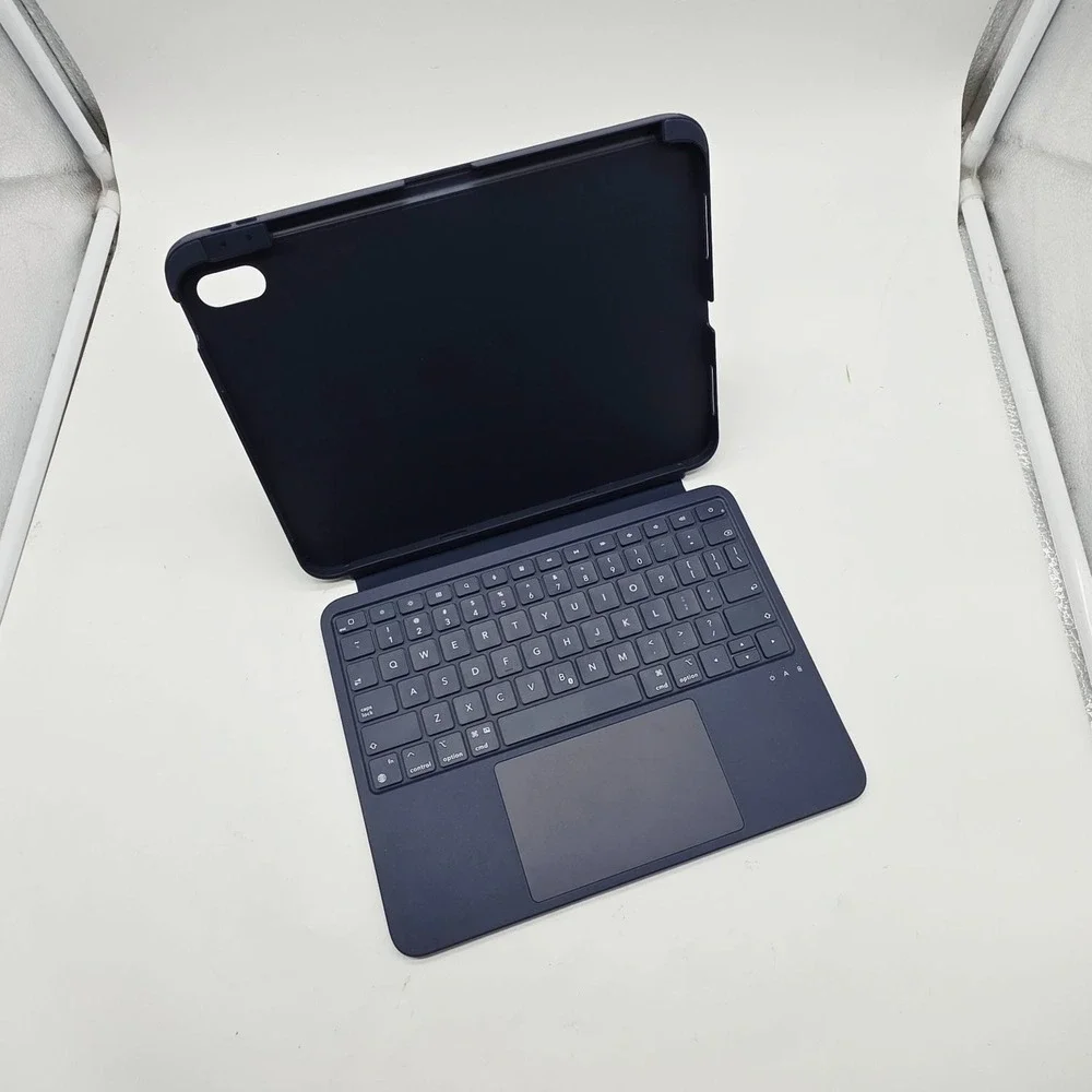 ESR iPad 11 10th Gen A16 Keyboard Case Detachable Bluetooth Blue Lightweight